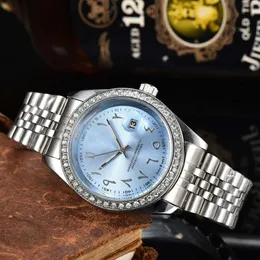 멀티 컬러 다이아몬드 Lao Jia Diamond Shell Five Mens and Womens Business Leisure Watches