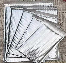 40pcs Silver Foil Bubble Mailers Envelopes acolchoados Material de embalagem multifuncional Bolsa de envelope de correio de bolhas X0801226241