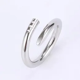 2024 Luxus klassischer Nagelring Designer Ring Fashion Unisex Manschettenringpaar Gold Ring Schmuck Valentinstag Geschenk Q9
