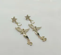 2023 Luxury Quality Charm Drop Earring with High Heel Shoes Design och Sparkly Diamond Black Color Emalj Har Box Stamp Pendant N9384046