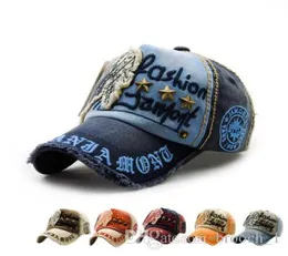 Patch de chapéu de moda europeia Rivet Casual Baseball Capdoor ao ar livre Cap para homens e mulheres Cotton Spring Autumn Snapback1004894