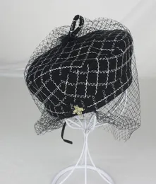 Mesh Lattice Beret Hats for Women Moda Moda Elegante Octogonal Moda Little Bee Ladies Hats Hats Supplência de Chapéus 3671654