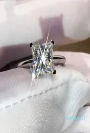 Solitaire Classical Four Claw Luxury Jewelry Real 100 925 Sterling Silver Princess Cut White Topaz 여성 웨딩 밴드 반지 선물 N7762119