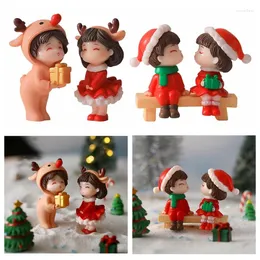 Figurine decorative un paio di mini amanti di pupazzo di neve Babbo Natale in miniatura Ornamenti natalizi di Natale Festival Atmosfera Atmosfera fai -da -te decorazione