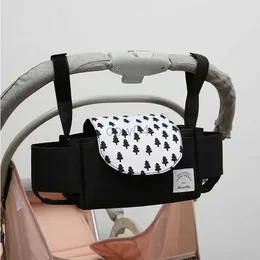 Bolsas de fraldas Bolsa de carrinho PRAM Organizador Acessórios para bebês Capa de copo Recém -nascidos Bolsas de carro portáteis para carruagens Universal D240429