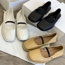 Scarpe per la nonna di pelle di pecora francese della bocca poco profonda primavera, vera pelle, Mary Jane 2024 New Summer All Black Ballet Sogne per donne