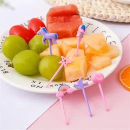 Forks Mini Fruit Fork Set Kid Cute Bento Box Decor Desser Cartoon Tortpick Cake Party Dostaw Losowy kolor