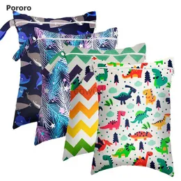 Sacchetti per pannolini pororo mamme borsa per diaper per pannolino per pannolini impermeabili sacchetti di stoccaggio del pannolino dimensione bagnata 30*40 cm Pulli stampata a tasca singola D240429