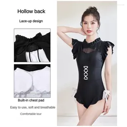 Kvinnors badkläder 2024 Internet Celebrity Summer Holiday Collection Conservative Girl Cover Belly Slimming Retro Student