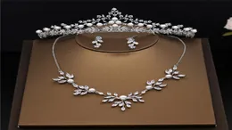 Amupp New Cubic Zirconia Wedding Jewelry Sets Micro Paved Full CZ Zircon Brides Tiara Necklace and Earringsセット