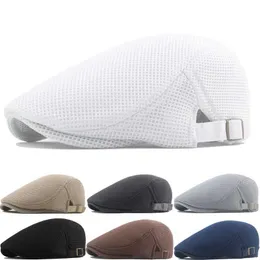 Ball Caps 2023 New Summer Mens Breathable Mesh Hat News Boys Outdoor Gorro Hombre Boina Golf Fashion Solid Flat Q240429