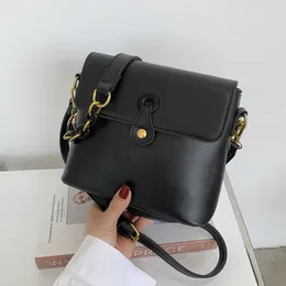 Umhängetaschen Einfache Damen One -Shoulder Eimer Bag 2024 Koreanische Version des fungierenden Netto -Promi -Messenger klein