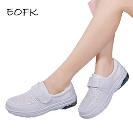 Sapatos casuais eofk mulheres tênis white working gancho e loop impermeável PU de qualidade suave confortável calçados femininos