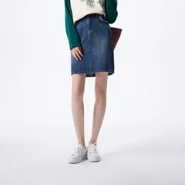 Женская джинсовая юбка для женской джинсы осень высокая талия A-образной дизайн плюшевой экранина, винтажная модная модная тенденция Vintage Y2K 240419