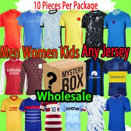 Partihandel 10 stycken per paket mysteriumlådor 2024 Soccer Jerseys Alla FC Retro XXXL 4XL National Team Kids Kit 24/25 Blind Box Toys Present Football Shirt Present Uniforms