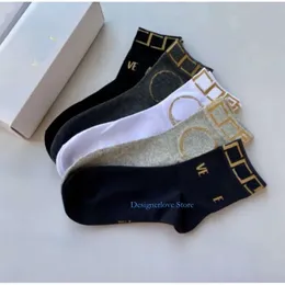 Designer Womens Designer Luxury Letters Remodery Sock Fashion Senior Streetwear Calze comode calze Classic Cotton Meias