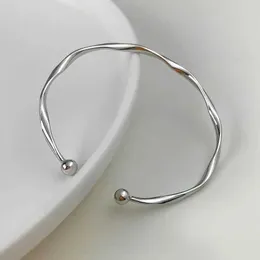 Düğün Bilezikleri Gümüş Renk Bükülmüş Dalga Bilezikler Kadınlar İçin Buzlar El Takı Yeni Moda Kuff Bangles Kız Basit Aksesuarlar Pulseras