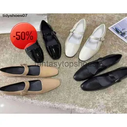 The Row Word TR Skórzane buty designerskie buty francuskie Women039s Pasek Mary Jane Buty Flat Casual Single Single Black White039s Buty 4836777 Kagt