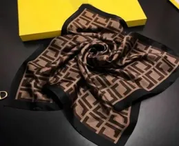 2022 Style 7070 cm Lettere di design Stampare la fascia per sciarpa di seta floreale per donne sciarpe a manico lungo la spalla Parigi Tote5869947