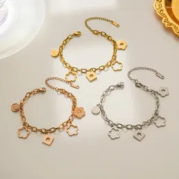 Link Bracelets Creative Holded Cinco Folhas Folhas Flor Anterior Pulveração de Cluvato Classic para Mulher Jóias da Marca de Casamento de Partidas Diário