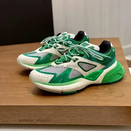 Amiiris 2024 Surface Designer Shoe Sneaker Nya färger Mäns Casual Sports Höjd Toppskikt Kohide Fashionabla Patchwork Bortable Mesh OGDS