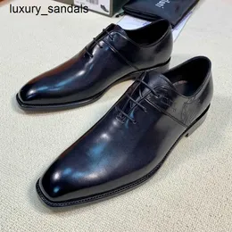 Berluti Scarpe in pelle da uomo Oxford Berlutibruti Goodyear Adesivo a freddo fatto a mano Blocco formale Colore intagliato Lucidatura Oxford Rj di fascia alta