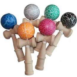 1pcs çocuklar ahşap Kendama oyuncakları yetenekli hokkabazlık topu stres yardımı eğitim oyuncak yetişkin çocuklar açık spor topları 240126