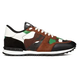 Top Vt Scarpe Women Valentines Luxurys Designer Camouflage Rockrunner Camo Men Trainer Scarpe in pelle in pelle Sneaker Sneakers Sneakers Runners Athletic 33