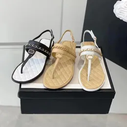 Designer de luxo Mulheres Moda Sandálias Verão Sapato Casual Mule Channel Slide Couro Macio Escritório Sandale Gladiador Chunky Heel Slipper Dance Shoe Sliders Tamanho 35-40