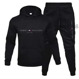 Tracksuits Tommyhilfiger Designer Sports Terno Qualidade Original Casual Espessado Camisola Impressão Duas Peças Set Com Capuz Sportswear Mens Wear D5D1