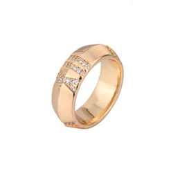 Tiff Ring Designer Luxury Fashion Women Original Quality T Family Roman Digital Full Diamond Ring V Gold Micro V-Shaped Par