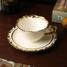 Tallrikar fransk kunglig stil vintage guldpläterad keramisk kaffekopp eftermiddag te tabell dessert platta