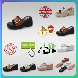 Designer Casual Platform High Rise Thick Soled PVC Slippers Summer Sliders Män Kvinnor Rainbow Slides Memory Sandaler Mjuk tjock kudde Slipper Cloud Slide