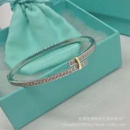 여성을위한 목걸이 디자이너 Tiffanyjewelry Tiffanybraceletle Jewelry S925 Sterling Silver Edge Bracelet Highend 버전 Fashionable Simple and Fe