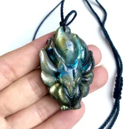 Bracelets 1pcs Beautiful crystal carvings natural handcarved labradorite stone ninetailed fox necklace fashion jewelry gifts