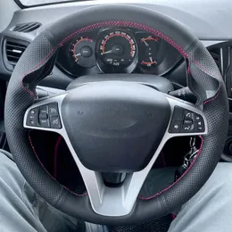Capas de volante Capa de carro para Lada Vesta Xray 2024 - Couro de microfibra perfurado macio DIY trança com kits de linha de agulhas