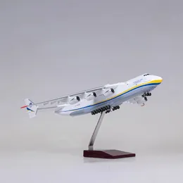 42 CENTIMETRI 1/200 Antonov AN-225 AN225 Mriya Aereo Da Trasporto Aereo In Resina di Plastica Replica Modello Giocattolo Per Adulti Ventole Collezione Display 240119