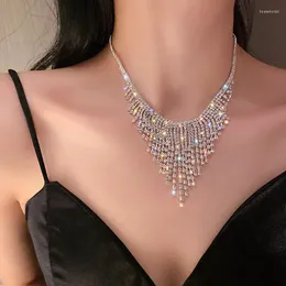 Anhänger Halsketten Luxus Glänzende Kristall Quaste Choker Halskette Hochwertige Bankett Party Schmuck Voller Strass Für Frauen Mode Geschenke