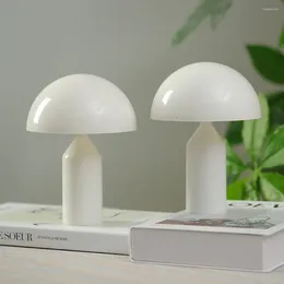 Tischlampen, Pilz-Touch-Pat-Licht, Helligkeit verstellbar, Nachttisch-Beleuchtungslampe, minimalistisch, batteriebetrieben, helle Schlafzimmer-Nachttisch-Dekoration