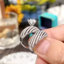 Frauen Luxus Paar Ringe Glänzende CZ Zirkon Kristall, Verlobung, Hochzeit Ring Set Für Party Geburtstag Geschenke