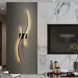 Duvar lambası Modern LED Oturma Odası TV Arka Plan Yatak Odası El Koridor Ev fikstür eğrileri Uzun Strip Dekoratif Aydınlatma