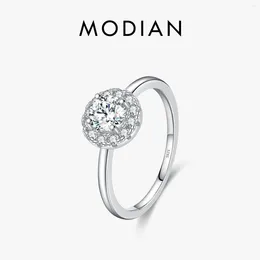 Anéis de cluster Modian 0.5ct D Cor VVS1 Rodada Moissanite Anel 925 Sterling Silver Requintado Jóias de Casamento para Mulheres Presente de Aniversário