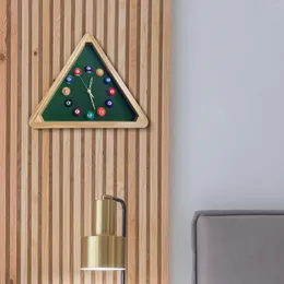 壁の時計ビリヤードプールボール時計吊り飾り飾り木製フレームアートオフィスビリヤードルームホームゲームのための刻々と刻む品質