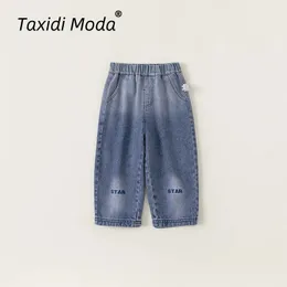 Nakış 2024 Bahar Sonbahar Çocuk Kot Passo Boys denim pantolon Koreli Pantolon Toddler 110y 240124 için çocuk giyim giyiyor