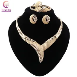 Cynthia African Dubai Gold Color Jewelry Nigerian Crystal Necklace Marrings Women Women Italian Bridal Jewelry Set Wedding Accessories 240118