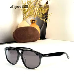 نظارة شمسية أسود كلاسيكي توم فوردز فورد إطار FT1000 مصمم النمط الرياضي نظارة شمسية عائمة للنساء ZV34