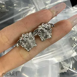 Ohrstecker Neue Mode Ohrstecker Griechenland Mäandermuster Medusa Porträt Skulptur Anhänger Damen Herren Ohrring Messing 18 Karat vergoldet Damen Clipons Designer Mutter PDVR