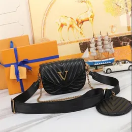 10A جودة مصممة مصممة نساء أكياس الكتف الفاخرة Mult Pochett Letters Letters New Wave Chain Bag Ladies Metal Digram Crossbody224p