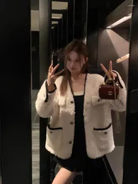 겨울을위한 여성 재킷 양고기 모피 잔디 코트 2024 한국 패션 조합 대비 컬러 가죽 및 통합 청소년