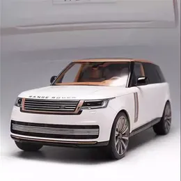 118 Land Range Rover SUV liga modelo de carro diecast metal off-road veículo modelo de carro som e luz simulação crianças brinquedo presente 240129